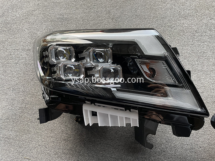 Navara NP300 Headlights