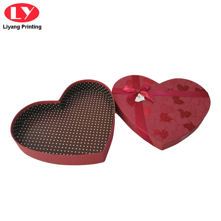 Red Heart Box