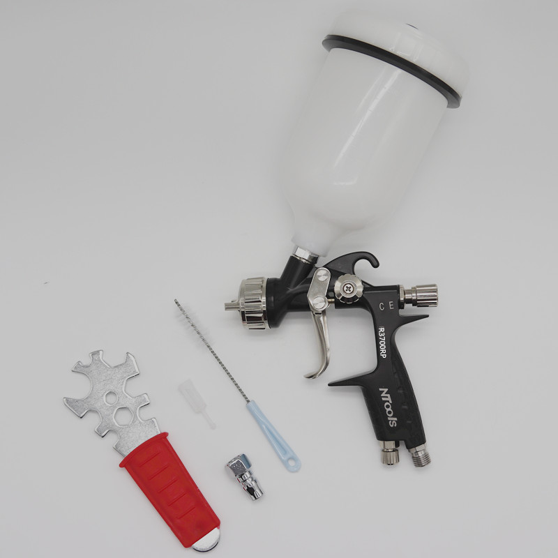 2019 NEW R3700RP Spray Gun High atomization 1.3mm/ 1.5mmm Nozzle Car Repair Paint Spray Gun for Painting Car air spray gun