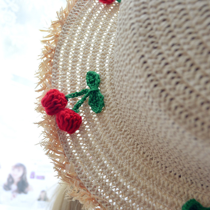 Japanese small fresh cherries topped straw hat sun shade can Aila Fei grass cherry hat female summer travel