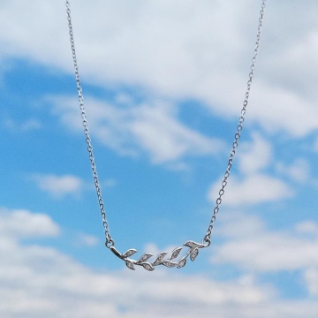 Olive Branch Leaves Clavicle Chain Simple Fresh 925 Sterling Silver Temperament Personality Fashion Female Necklace SNE081