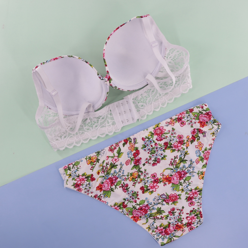 Plusgalpret Sexy Lingerie Large Size 90C-105C 3/4 Cup Bra 2Xl-5Xl Low Waist Panties Set Underwear for Ladies Floral Lace Bra Set