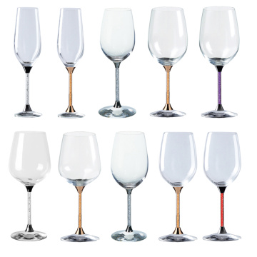 2019 Creative Colored Wine Glass Goblets Wedding Champagne Glasses For Bird And Groom Creative Home Appliances Crystal Glassware