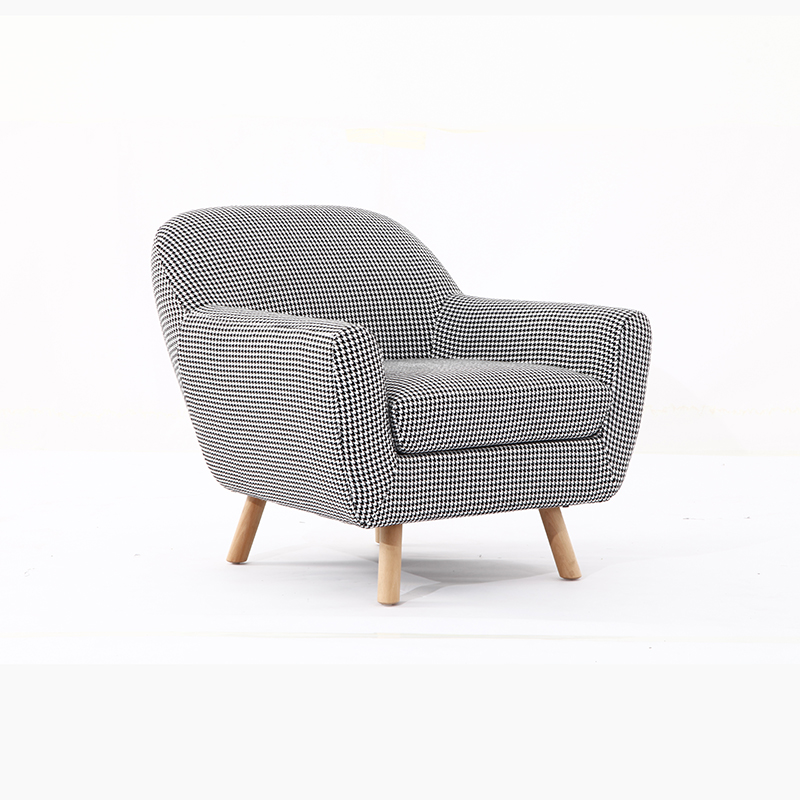 Gabriola_Lounge_Chair_1