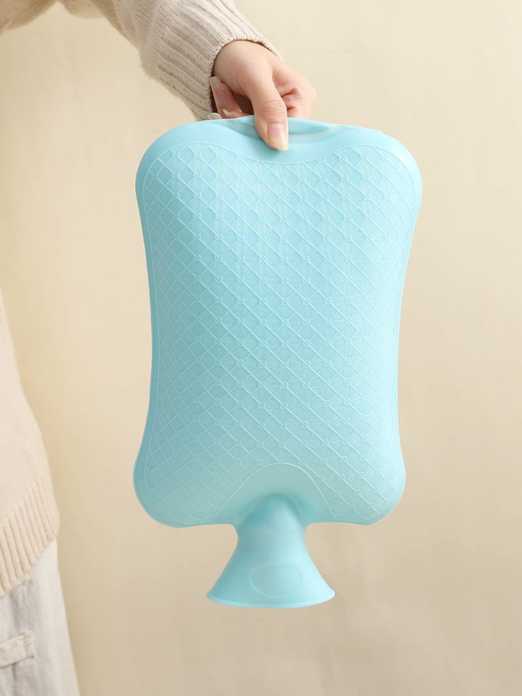 Hot water bottle injection hand warmer compact and portable warm baby warm quilt pvc warm bag warm and comfortable warm belly