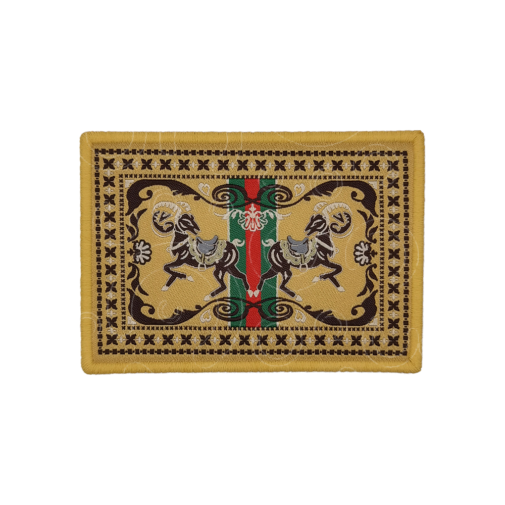 Textured custom pattern label