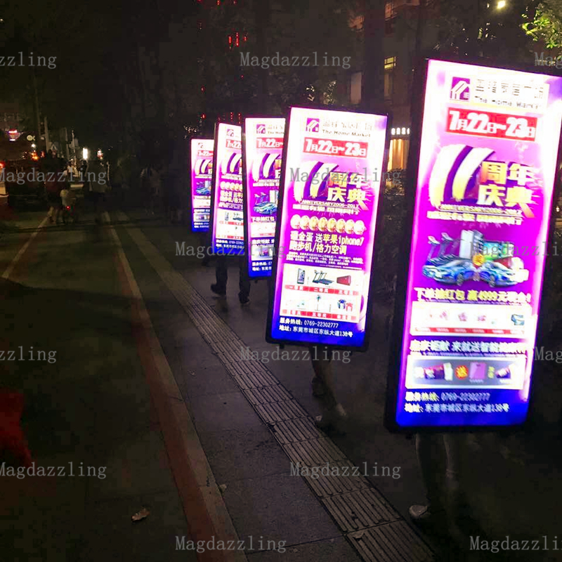 Outdoor Battery Powered LED Walking Advertising Billboards 63x150cm Double Sided LED Backpack Light Boxes
