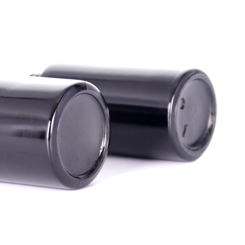Black straight shoulder glass bottle bottom