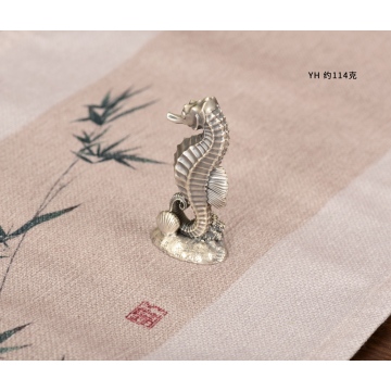 Realistic Seahorse Ornament for Elegant Home Decor