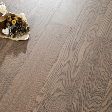 Wire-brushed Oak Engineered Wood Flooring