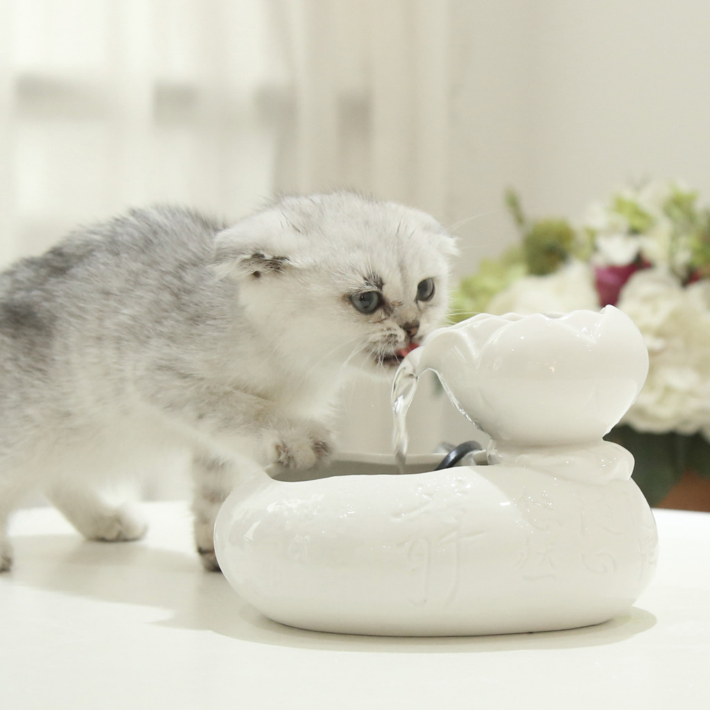 New Cat Ceramic Water Fountain Bowl Pet Drinking Fountain Electric Water Dispenser Automatic Circulating Smart Food Basin bowl
