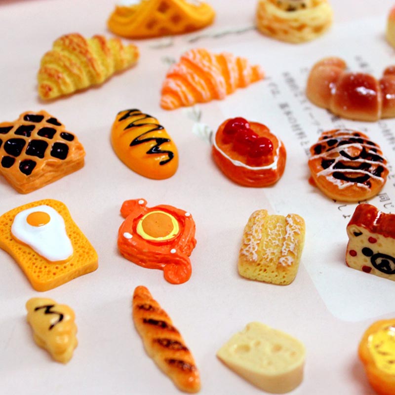 20pcs Miniature dollhouse 1:6 Scale Simulation Cupcakes,bread,muffin Re-ment Pretend food for blyth bjd 1/6 doll kitchen Toys