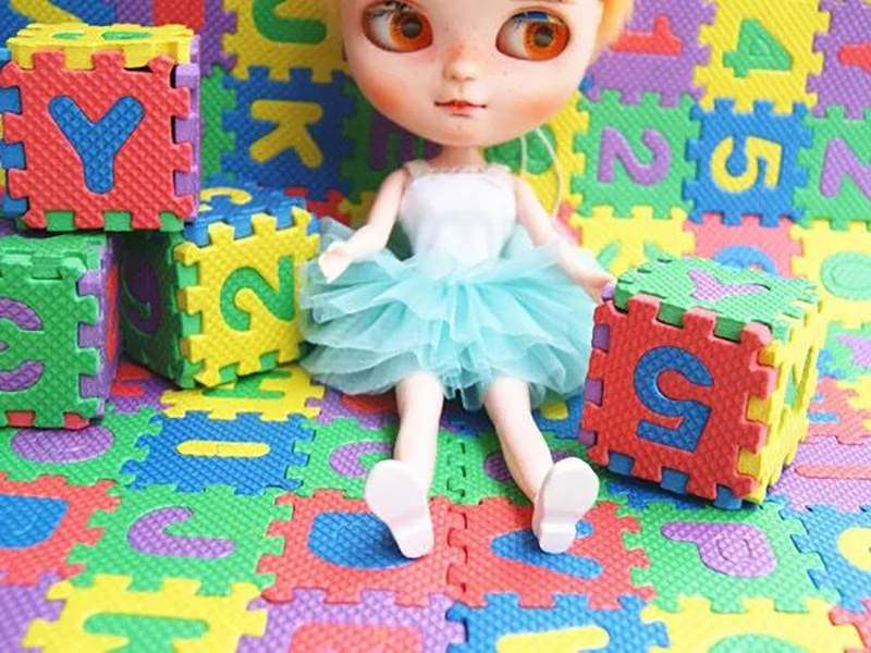 1set Cute Dollhouse Miniature Floor Mat Bedroom for Barbies BJD Pullip Blyth 1/6 Doll Furniture Accessories