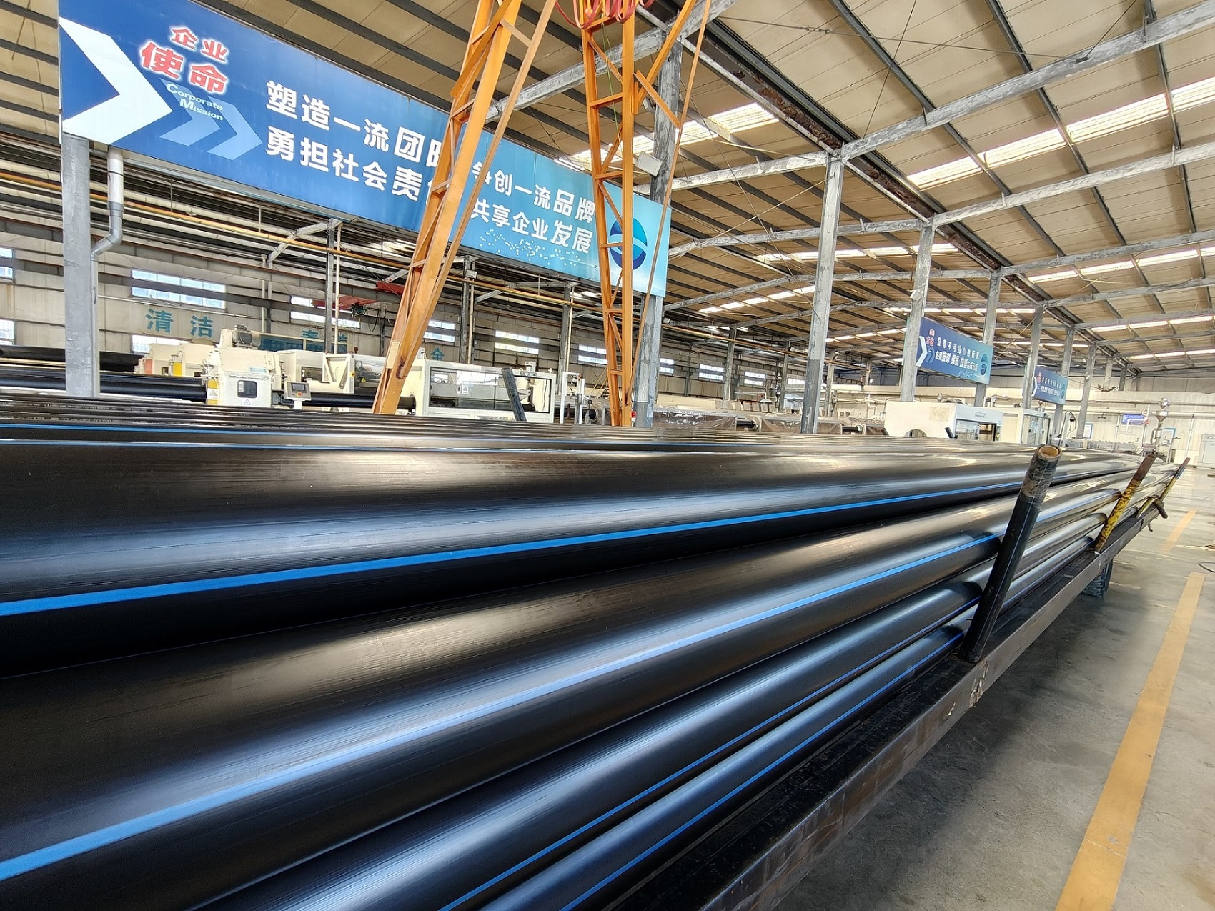 Polyethylene pressure pipe for water