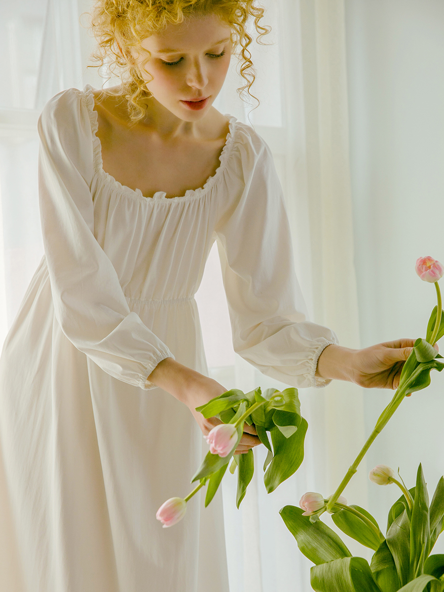 Cotton Nightgown Lovely Sweet Spring Autumn Sleepwear Ma'am Long Nightdress Simple Design White Long Dress Long sleeve