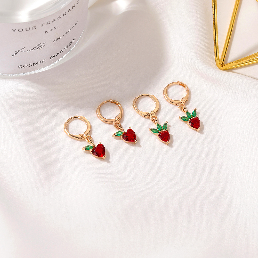 Factory direct sale small fresh fruit sweet crystal peach strawberry grape art student earrings