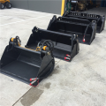 Skid steer loader XC670K 4 in 1 bucket