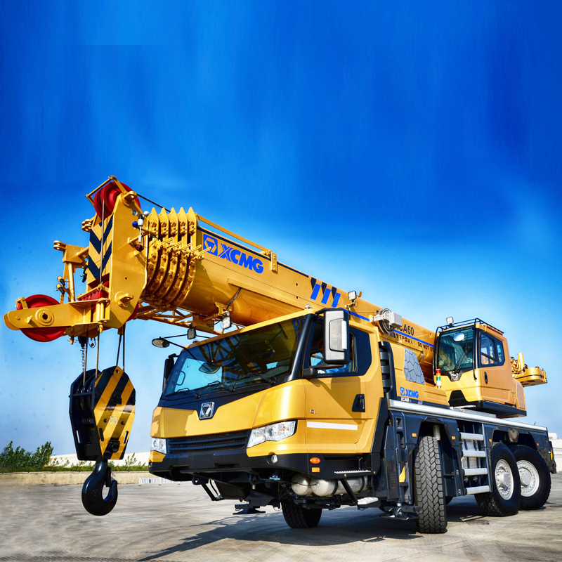 XCA60 60ton hydraulic all terrain crane truck