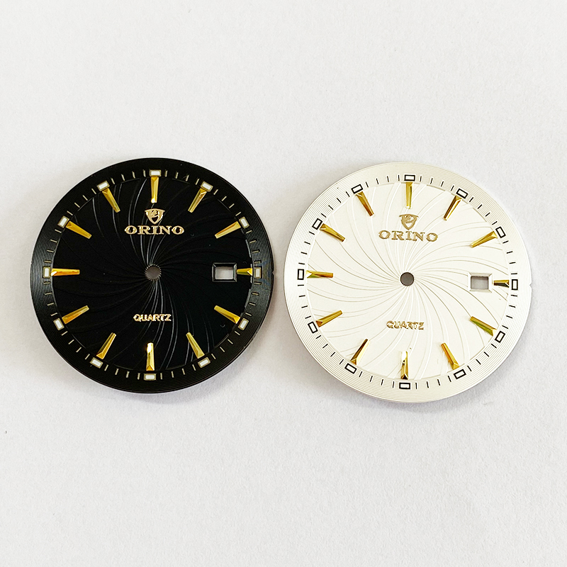 dial with luminous 