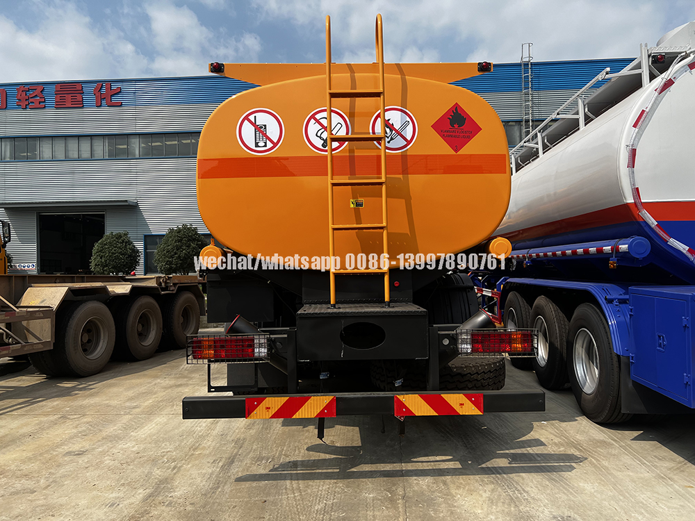 Oil Distribution Truck Jpg