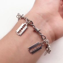 Small Wire Brambles Iron Unisex Choker Bracelet Women Hip-hop Gothic Punk Blade Barbed Wire Little Thorns Bracelet Choker Gifts