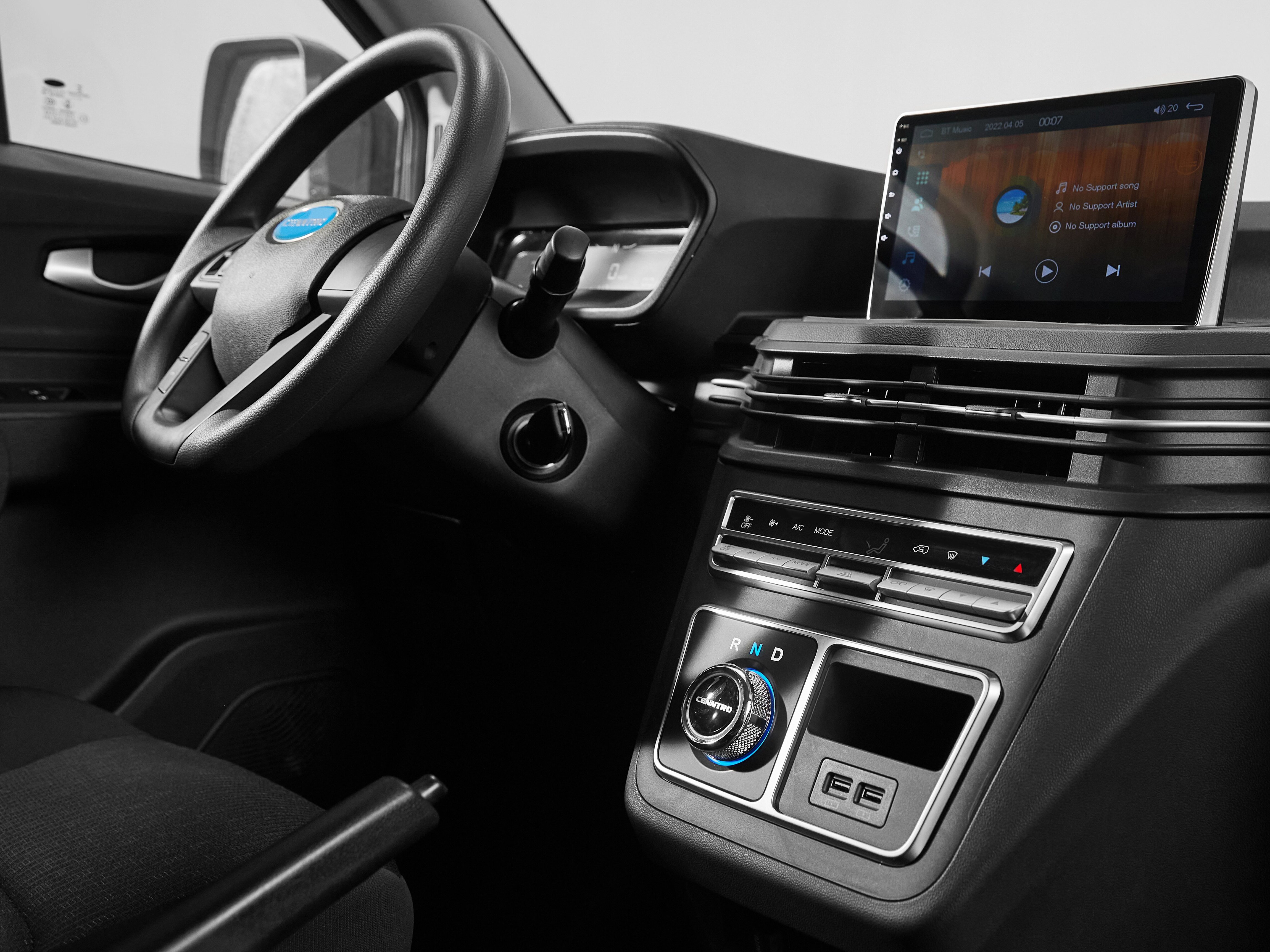 extra-large cargo hold