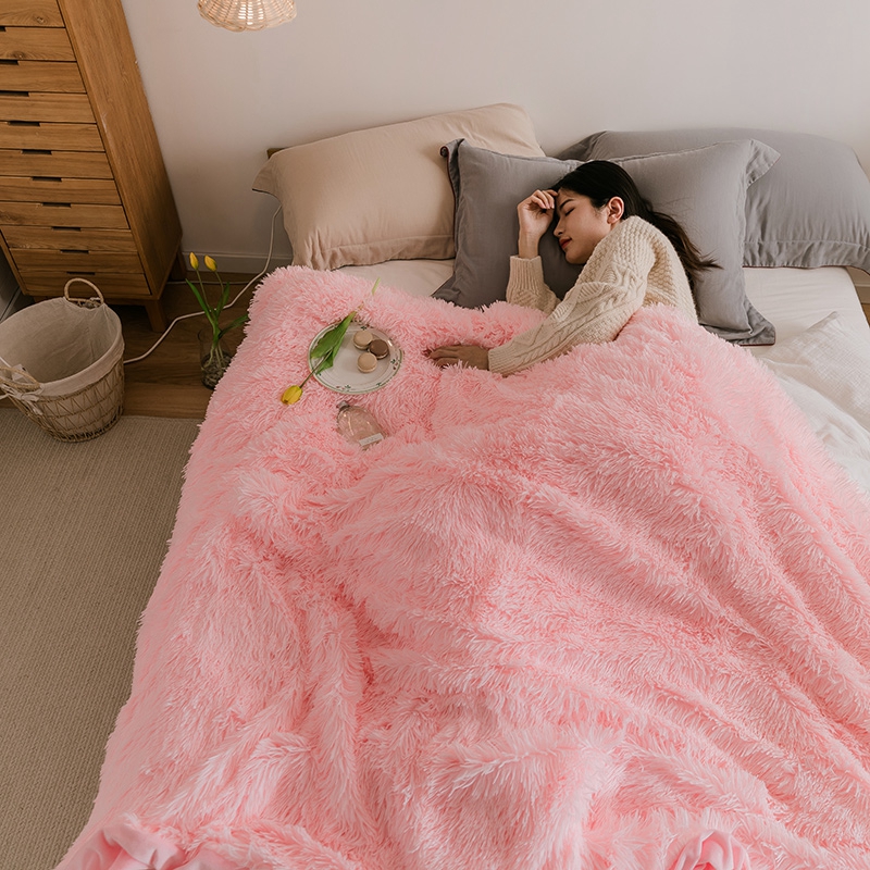 Solid Color Plush Blanket Gray Pink Green Soft Flannel Thick Blanket Bedding for Spring Autumn and Winter Bed Cover Leisure Sofa