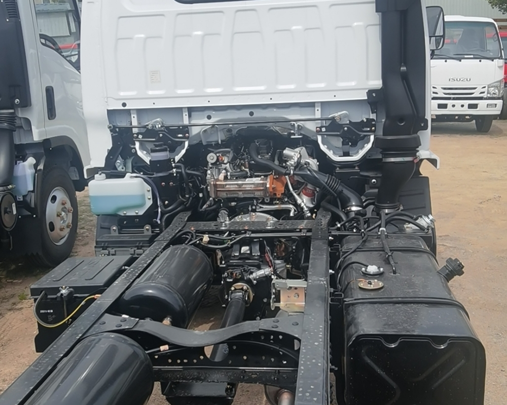 4X2 dump truck