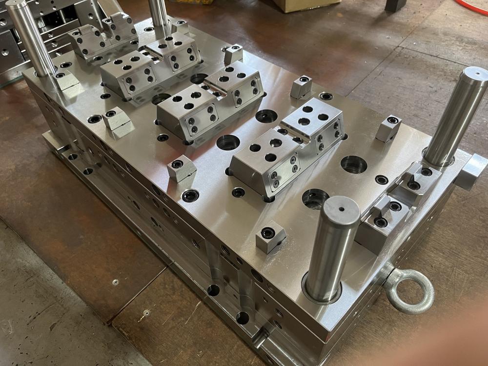 Precision Mold Base With Slider Auxiliary Components 5