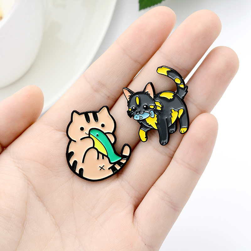 Cats and Fish Enamel Pin Custom Bottle Fishtank Hamburger Brooches Badge for Bag Lapel Pin Buckle Jewelry Gift for Kids Friends