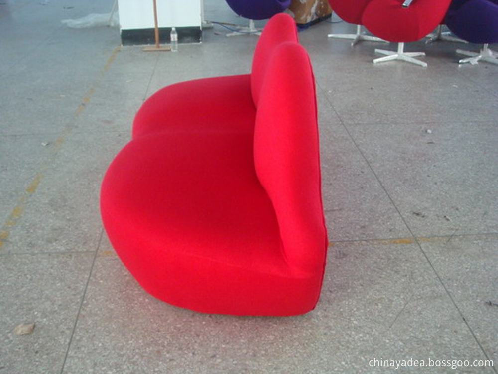 Red Bocca Sofa