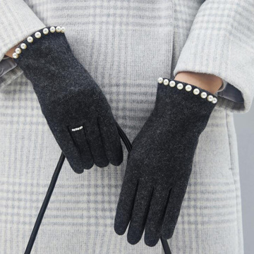 Winter Women Warm Cashmere Embroidery Touch Screen Gloves Female Rabbit velvet High-end Pearl Ring Thicken Driving Mittens H69