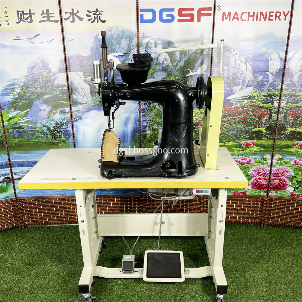 Three Needles Chain Stitch Sewing Machine 1 Jpg