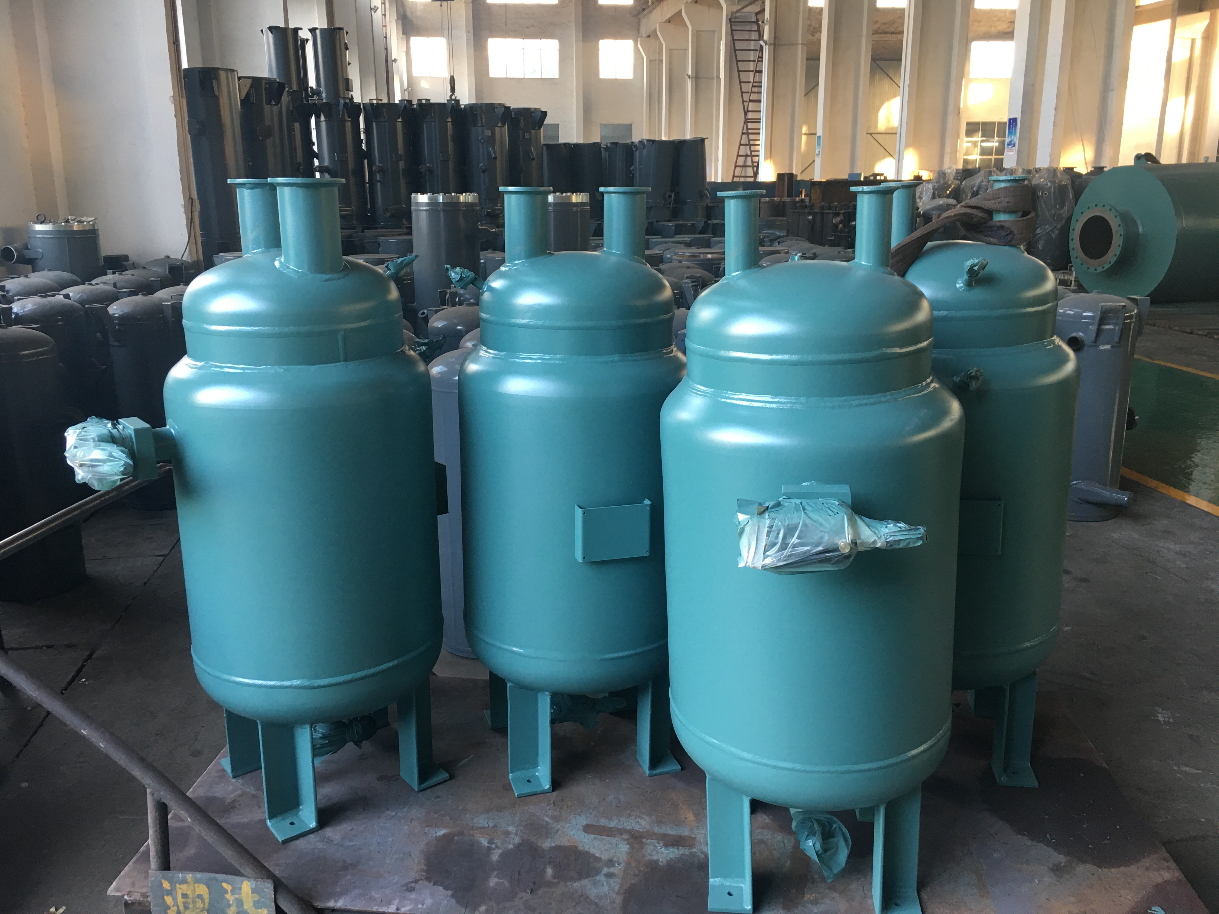 Three Dimensional Oil Storage Separator