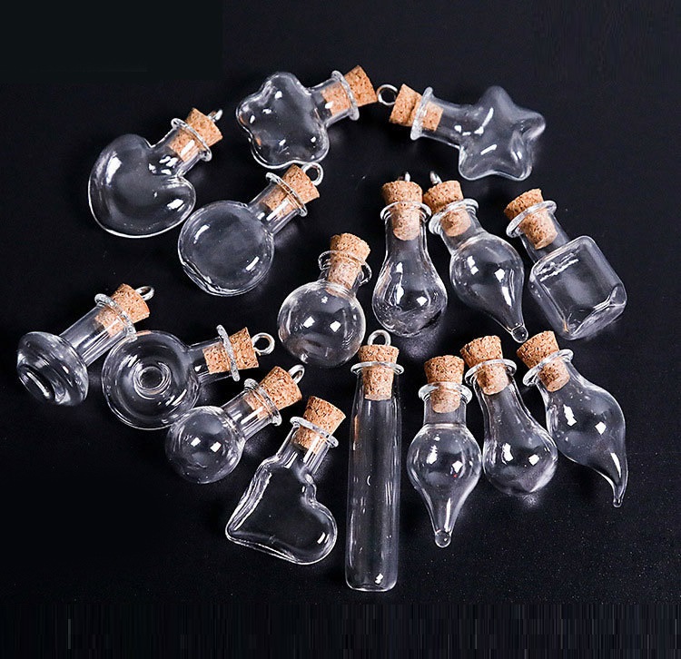 (100pcs) Mini Glass Bottles Favors Souvenir Charm Bottles with Cork Hooks