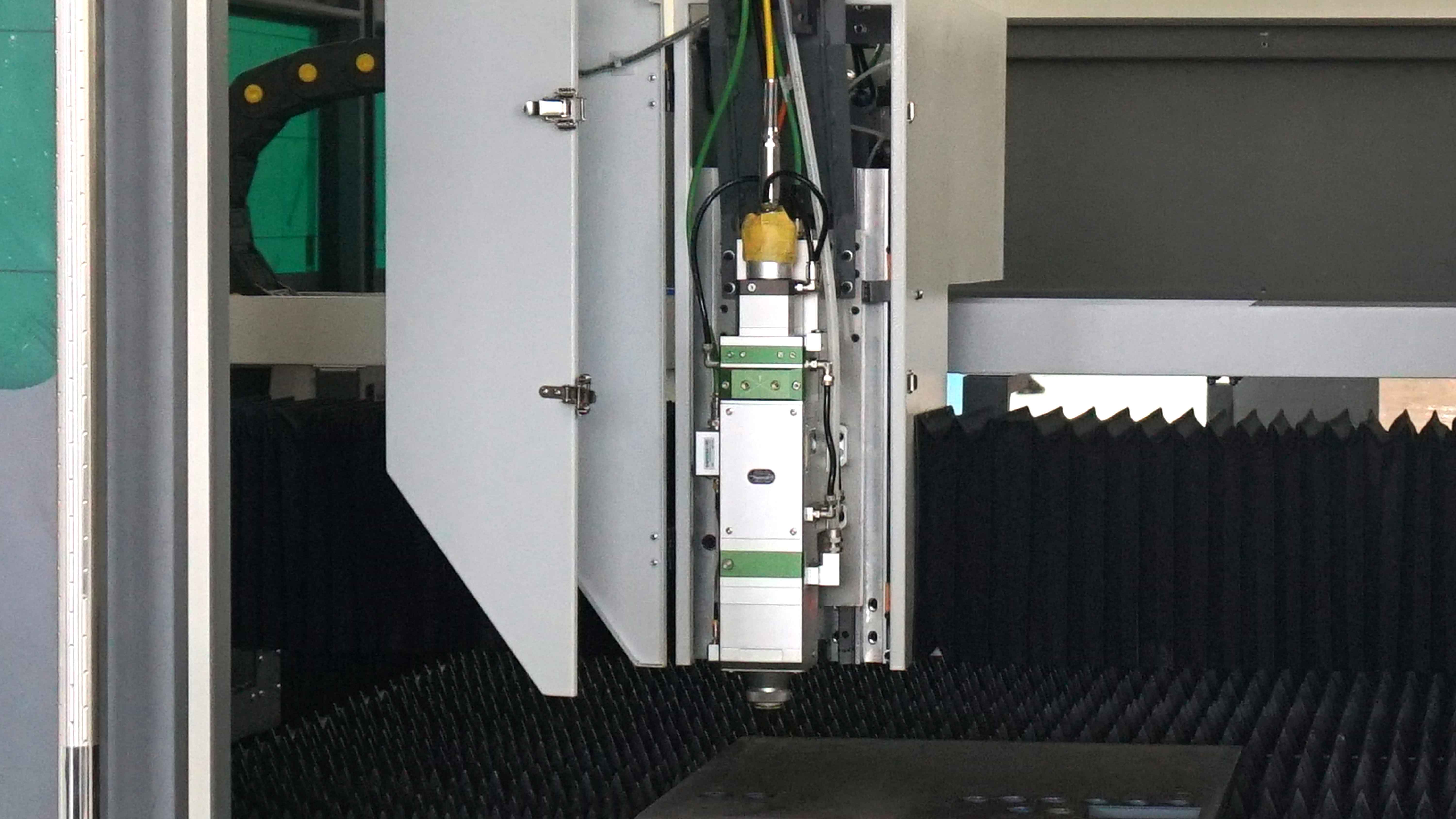 laser cutting mahchine