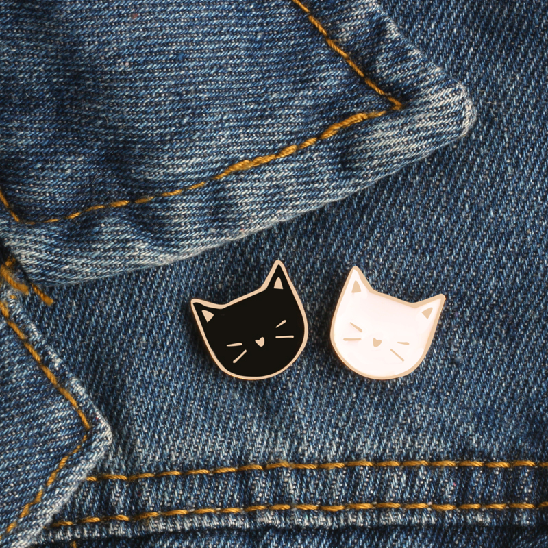 2pc/set Animal brooches black white Cat Metal Enamel Pins women Couple Badge Lapel Shirt Denim Accessories festival Gift