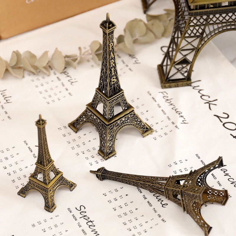 European Eiffel Tower Model Paris Miniature Creative Decoration Home Decor Accessories Office Metal Building Statue Gift