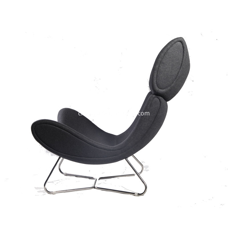 Leahter lounge chair