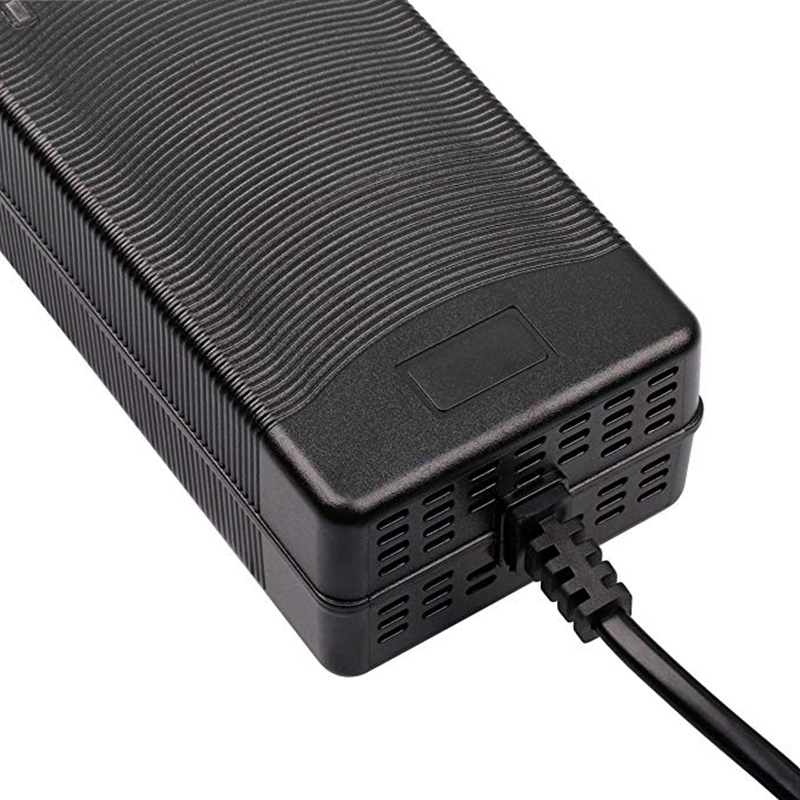 14.6V 8A LifePO4 Battery Charger For Life PO4 Battery Pack