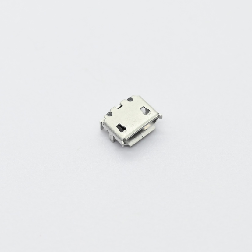 MUFM11-B-C-P-G0-X+MICRO USB 5P SMT (WITH 4 DIP SHELL)B TYPE（2）