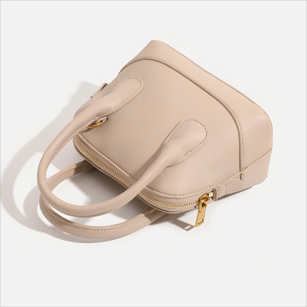 Customized Ladies' Commuting Handbag