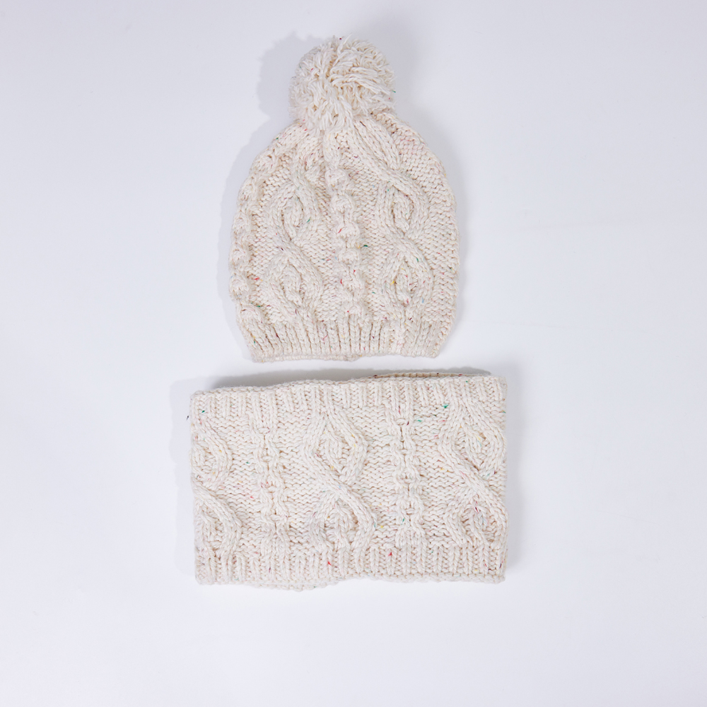 Cf M 0050 Knitted Hat 1