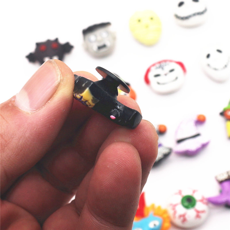 Christmas style Resin Shoe Charm Halloween Vampire Voodoo doll Ghost Model Shoe Decoration fit croc jibz Kid's Party X-mas Gift