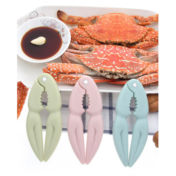 1PC Multifunction Creative Walnut Cracker Nuts Clip Home Accessories Clip Shucker New Kitchen Supplies Crab Pincers KX 231