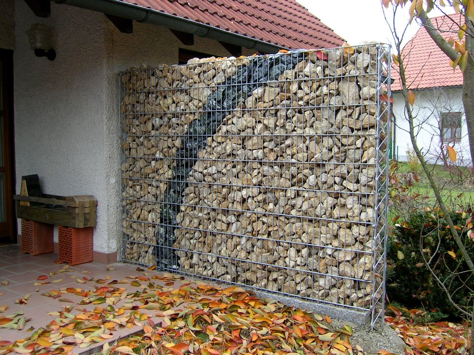 Gabion wall