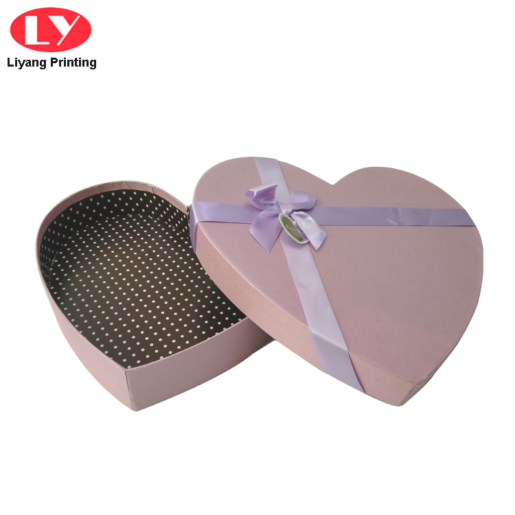 Custom Packaging Pink Box