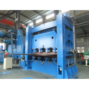 Automatic steel plate leveler