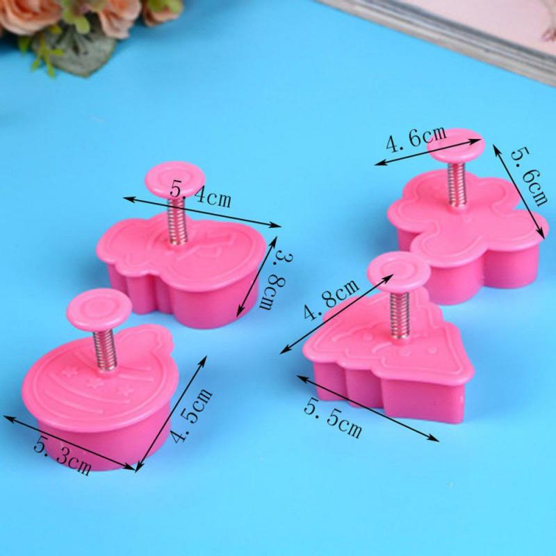 New 4pcs Cookie Stamp Biscuit DIY Mold Christmas 3D Cookie Cake Plunger Cutter Baking Mould Xmas Cookie Cutters Bakeware