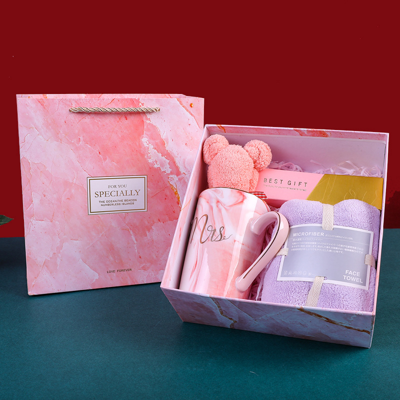 Gift Box Set Mug Jpg